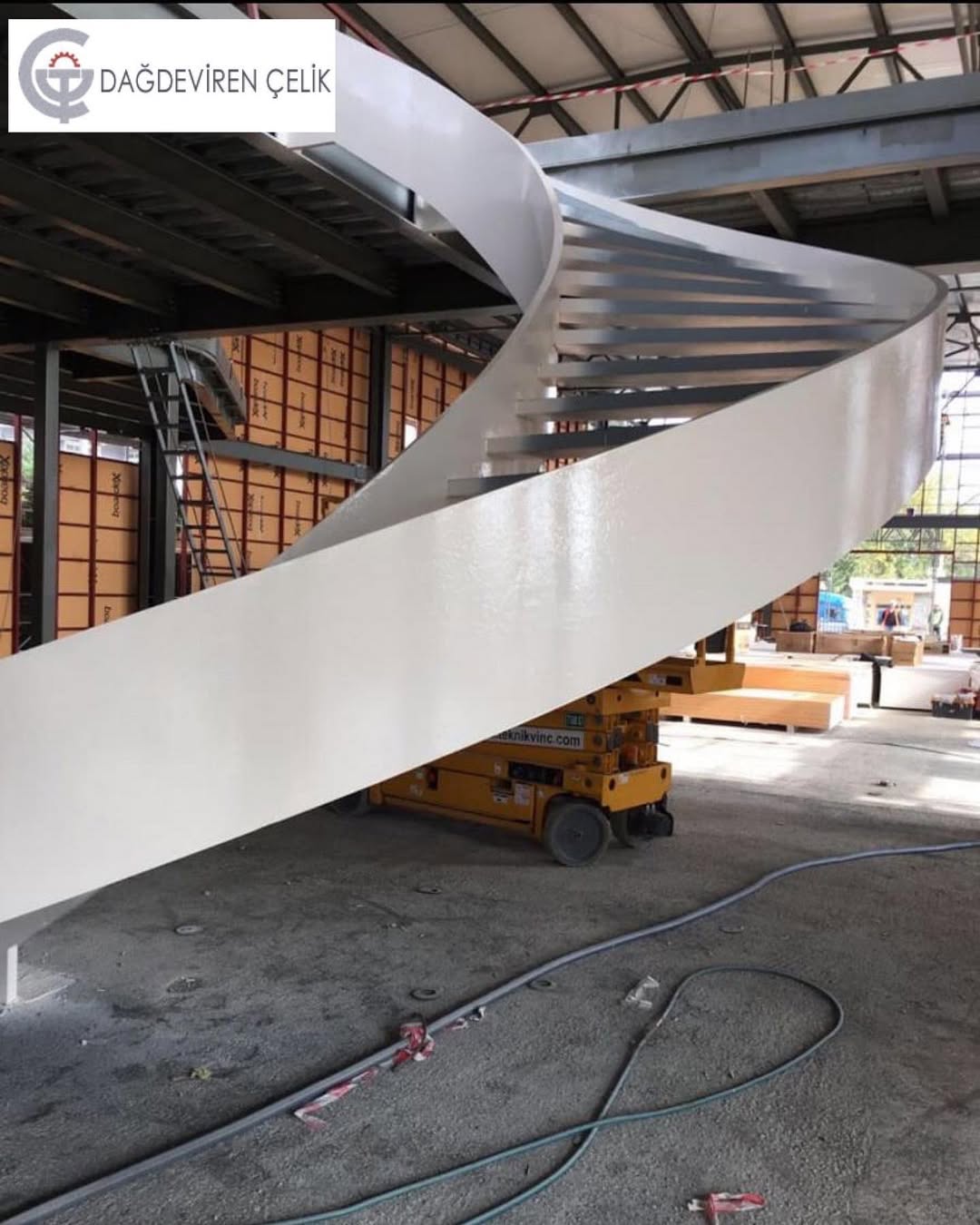 Oyak İnşaat 30mm merdiven